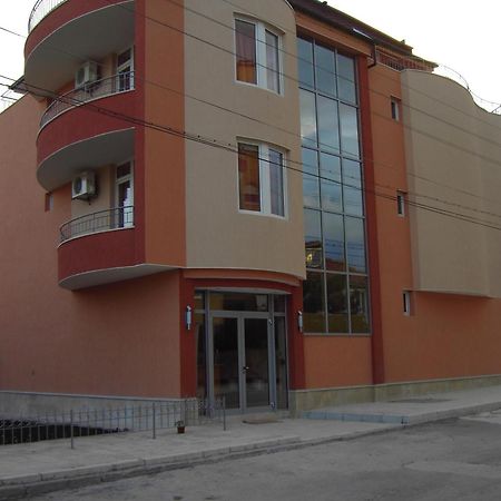 Family Hotel Deja Vu Ravda Exteriér fotografie