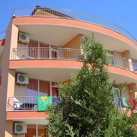 Family Hotel Deja Vu Ravda Exteriér fotografie