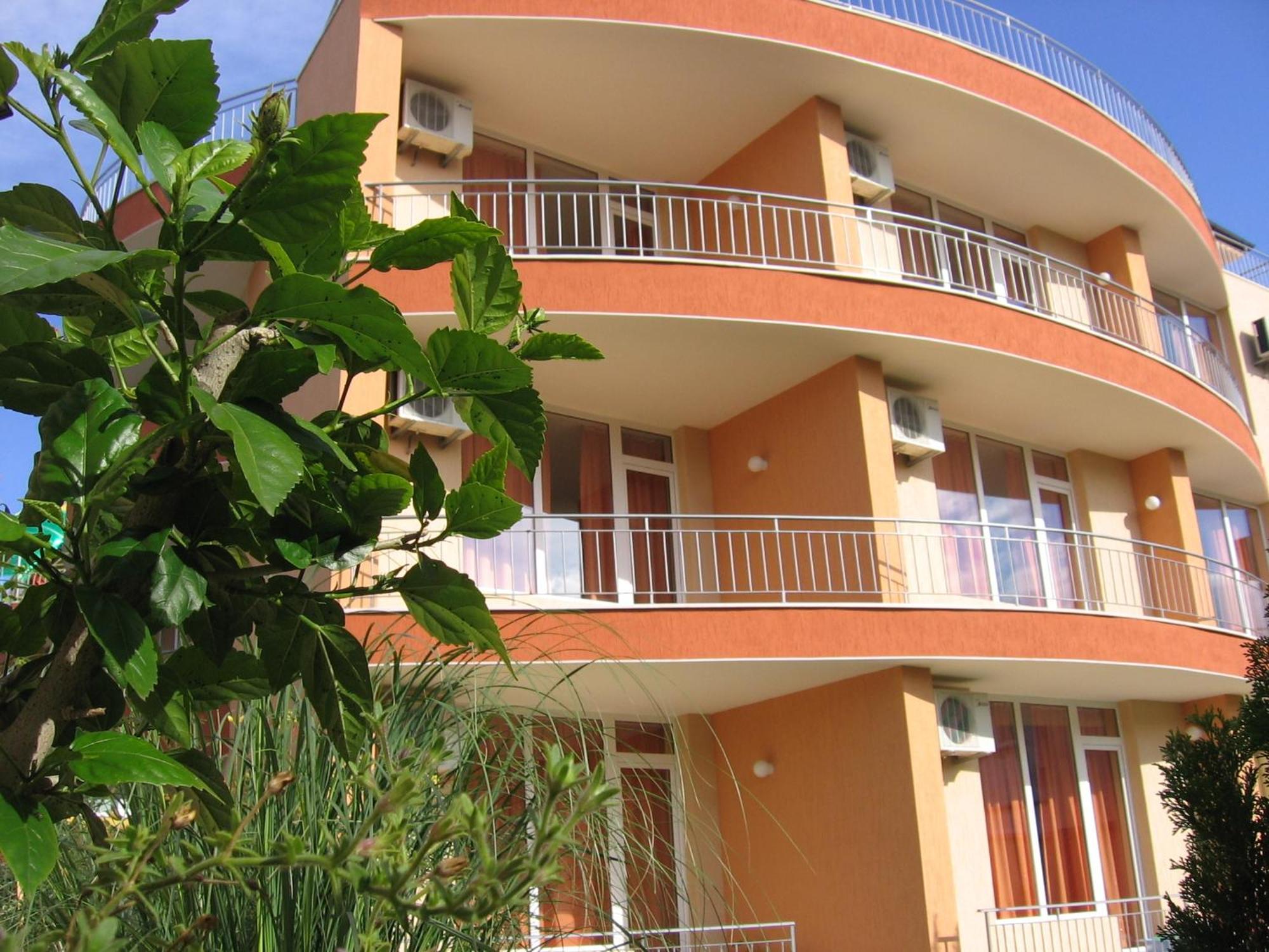 Family Hotel Deja Vu Ravda Exteriér fotografie